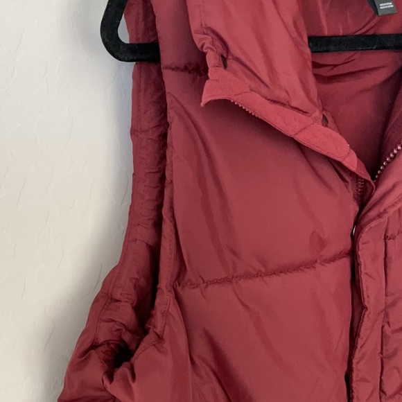 All In Motion Vest - Picture 4 of 13